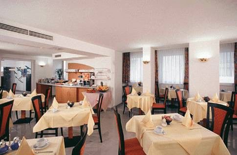 Hotel President Frankfurt Frankfurt nad Menem Zewnętrze zdjęcie
